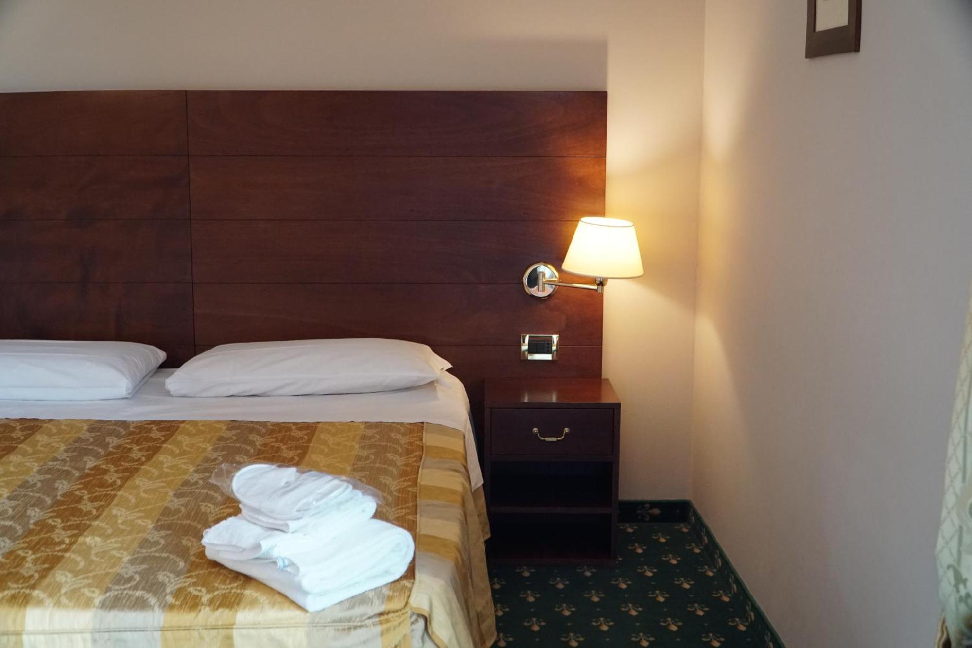 Hotel President Montecatini Terme Kültér fotó